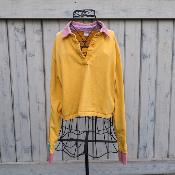 Simon's Retro Long Sleeve Collared Crop Top - Picture 8 of 11